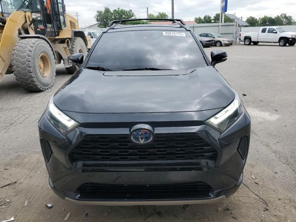 2022 TOYOTA RAV4 SE