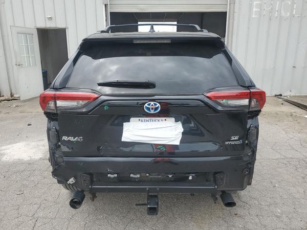 2022 TOYOTA RAV4 SE