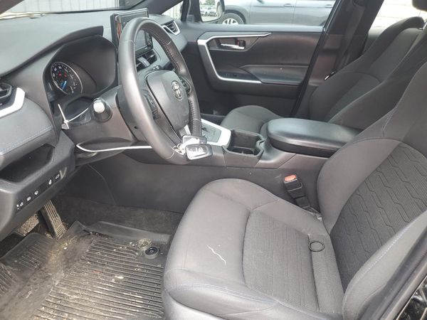 2022 TOYOTA RAV4 SE