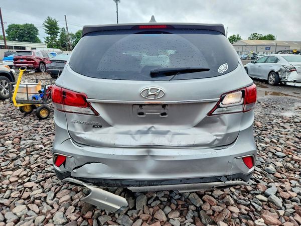 2019 HYUNDAI SANTA FE XL SE Base
