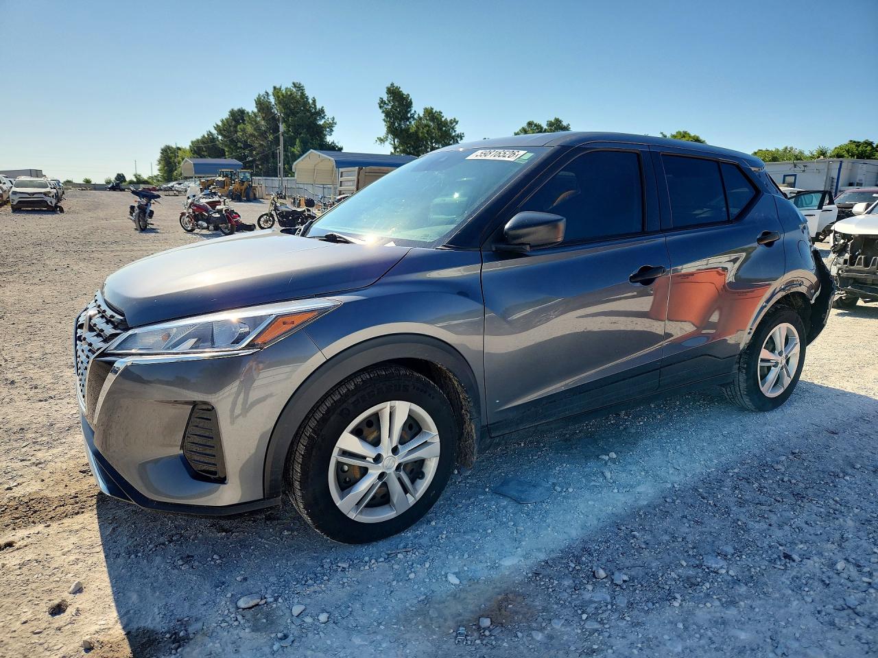 2024 NISSAN KICKS