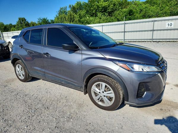 2024 NISSAN KICKS