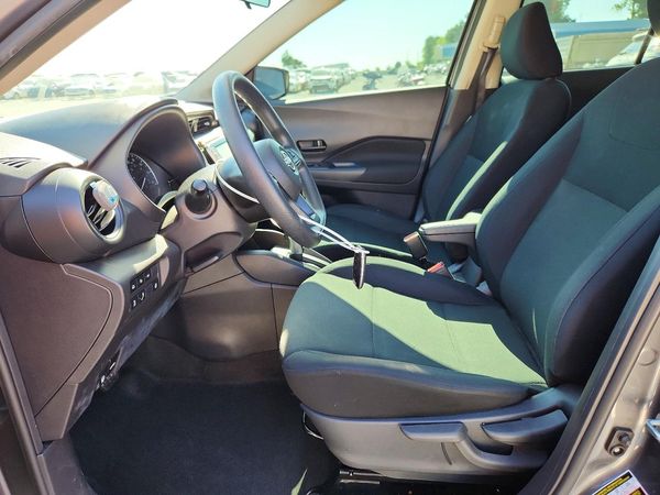 2024 NISSAN KICKS