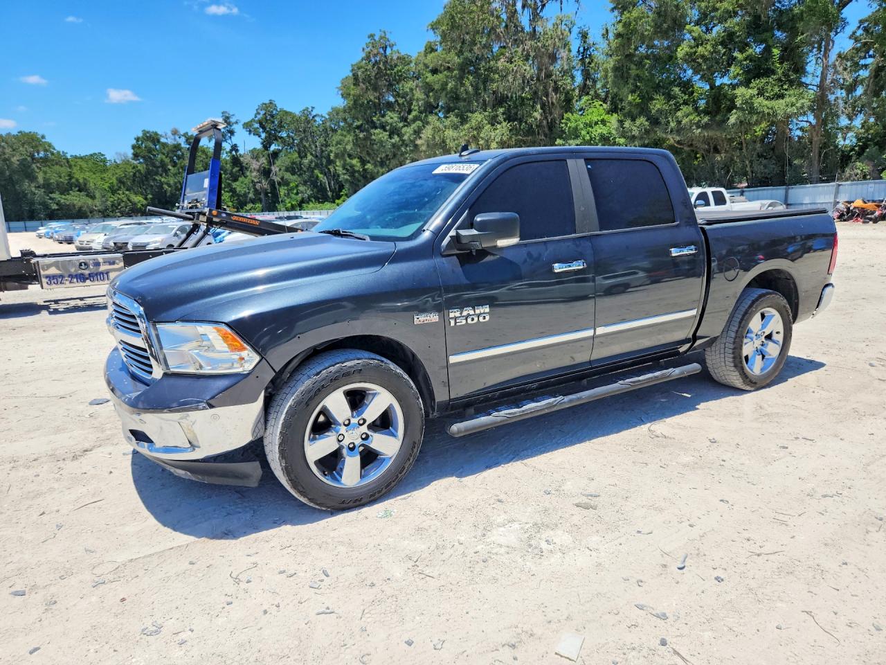 2016 RAM 1500 SLT