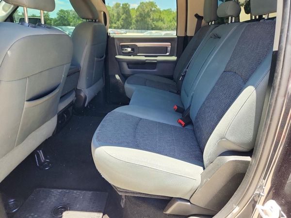 2016 RAM 1500 SLT