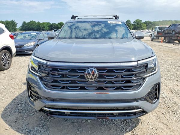2024 VOLKSWAGEN ATLAS CROSS SPORT 4Motion SEL R-Line — DIRF