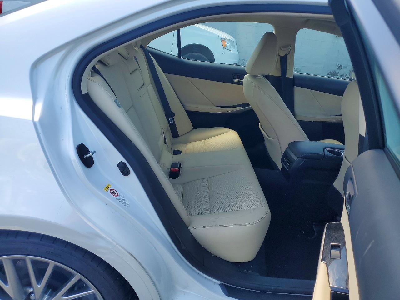 2016 LEXUS IS 300
