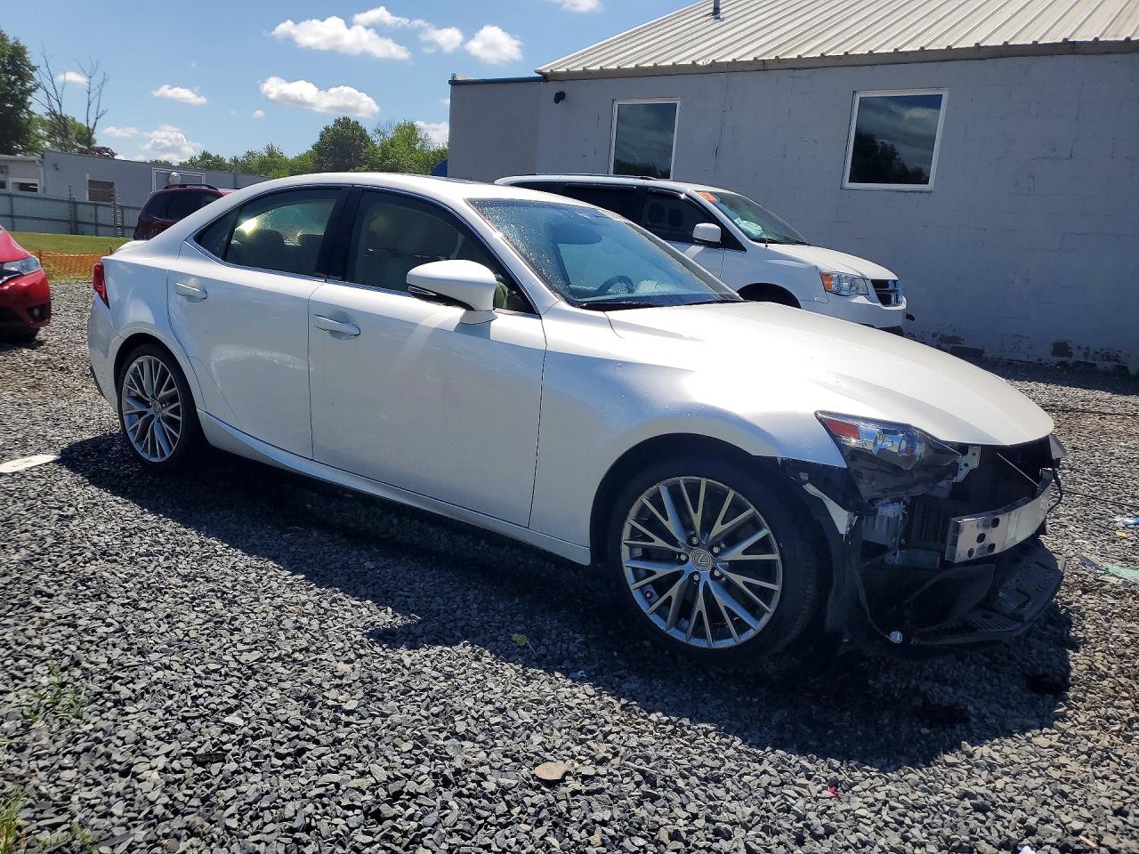 2016 LEXUS IS 300