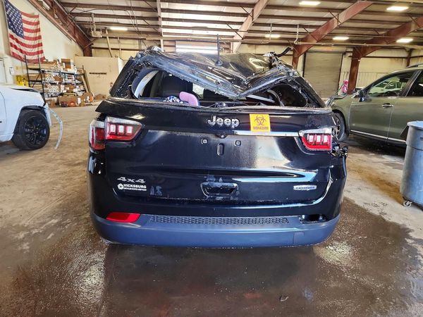 2018 JEEP COMPASS LATITUDE 4X4