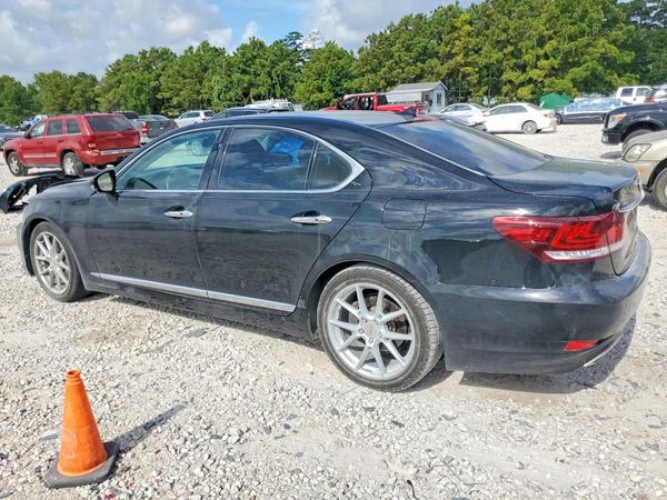 2013 LEXUS LS 460