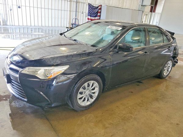 2015 TOYOTA CAMRY — DSFA — Front 3/4