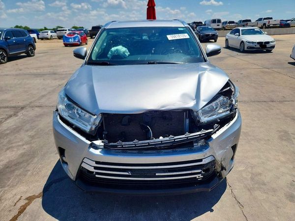 2019 TOYOTA HIGHLANDER SE/XLE