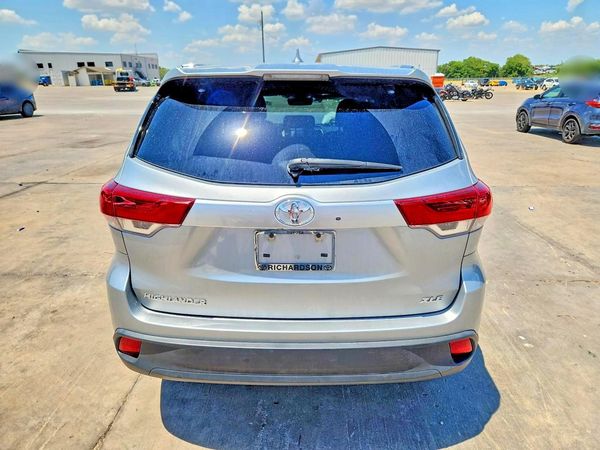 2019 TOYOTA HIGHLANDER SE/XLE
