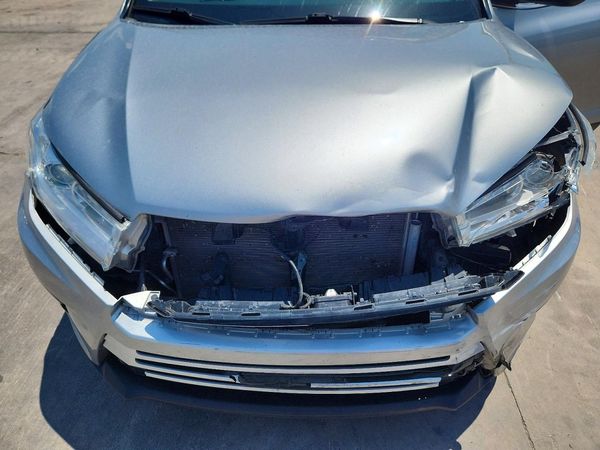 2019 TOYOTA HIGHLANDER SE/XLE
