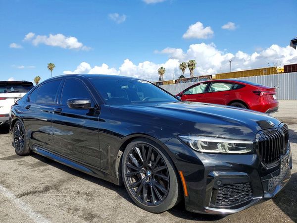 2021 BMW 740