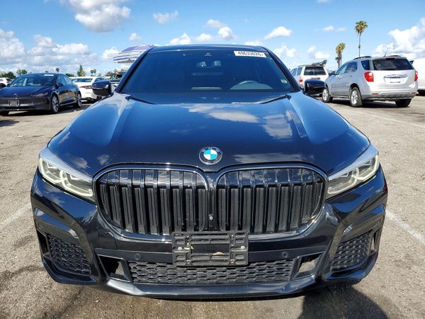 2021 BMW 740