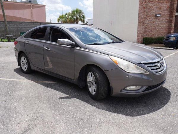 2013 HYUNDAI SONATA