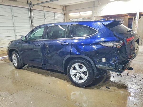 2021 TOYOTA HIGHLANDER LE