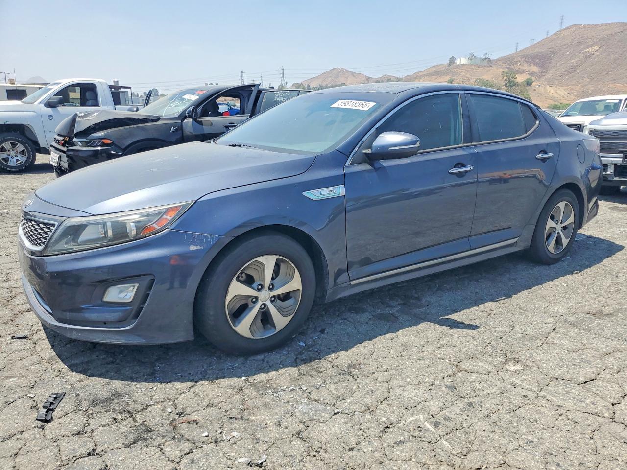 2014 KIA OPTIMA GL - Middle-low