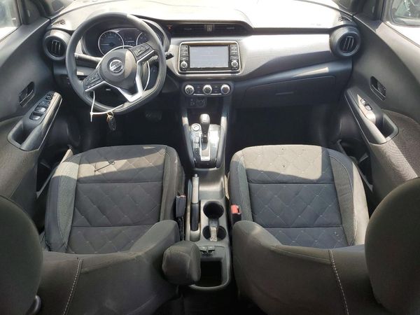 2020 NISSAN KICKS