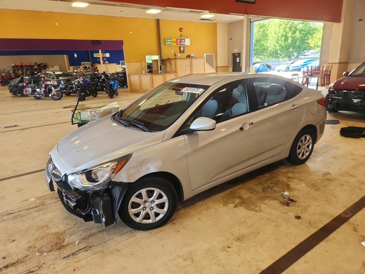 2014 HYUNDAI ACCENT
