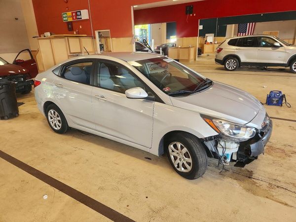 2014 HYUNDAI ACCENT