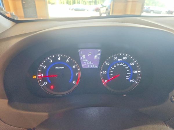 2014 HYUNDAI ACCENT