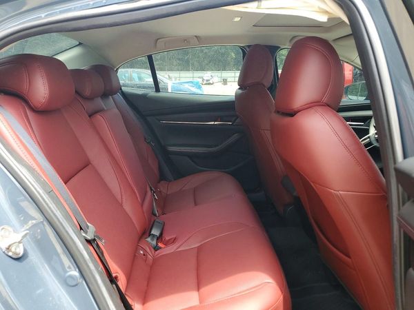 2024 MAZDA 3 Preferred Package
