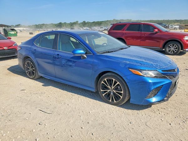 2019 TOYOTA CAMRY L/LE/SE/XLE — Passenger 3/4