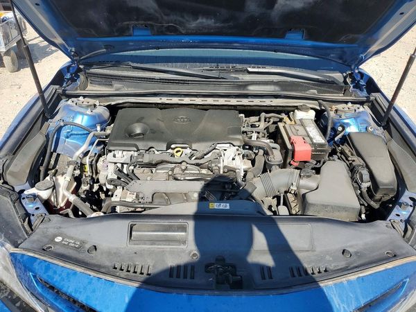 2019 TOYOTA CAMRY L/LE/SE/XLE — Engine bay