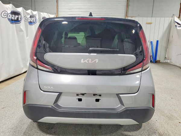 2023 KIA SOUL LX, S