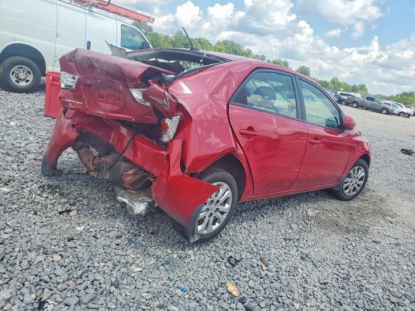 2013 KIA FORTE