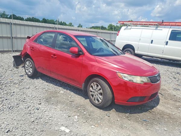 2013 KIA FORTE