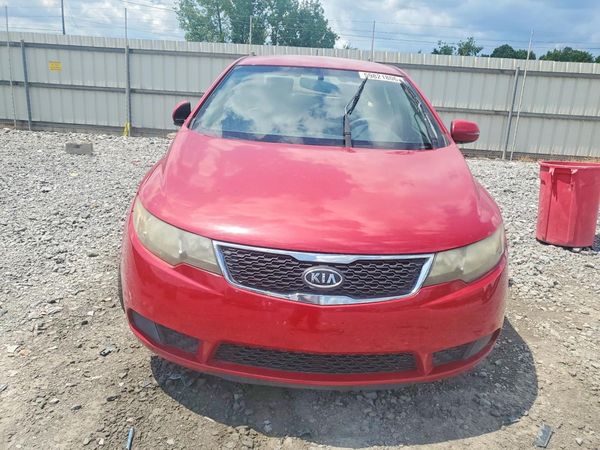 2013 KIA FORTE