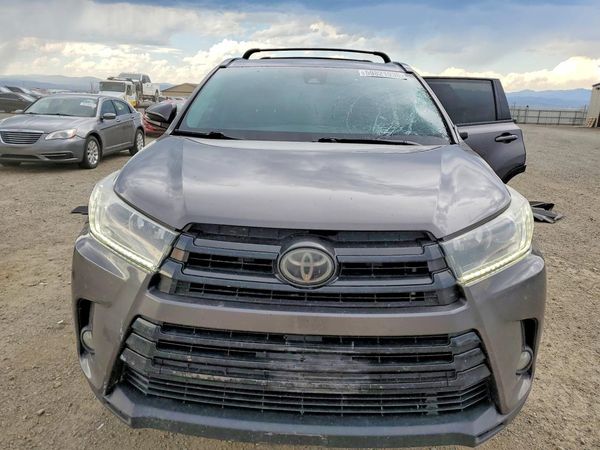 2018 TOYOTA HIGHLANDER SE/XLE