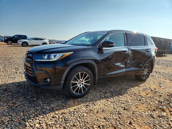 2017 TOYOTA HIGHLANDER SE/XLE