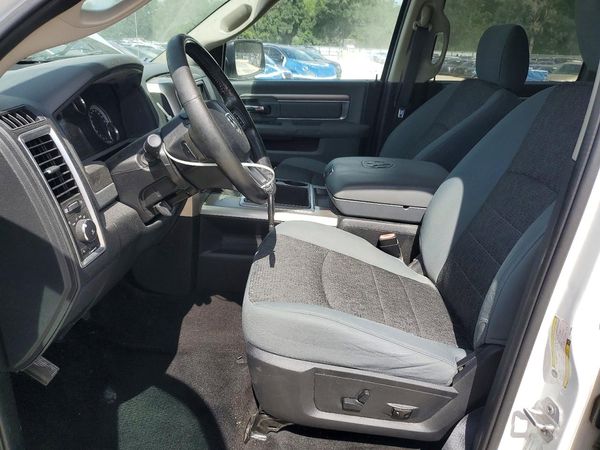 2015 RAM 1500 SLT