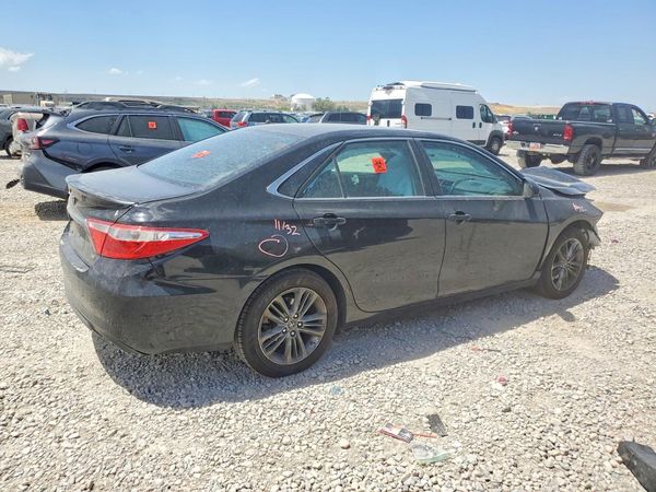 2016 TOYOTA CAMRY