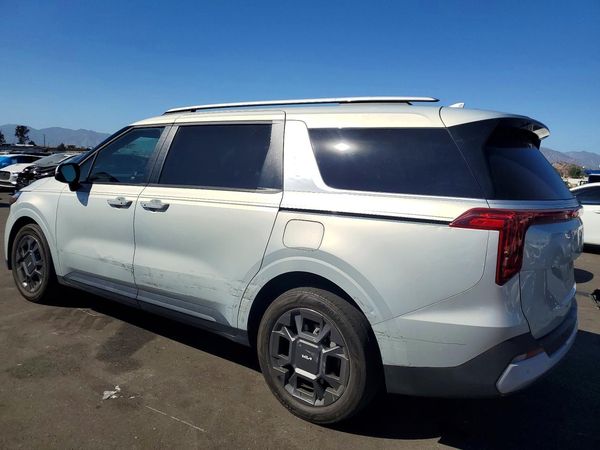 2025 KIA CARNIVAL