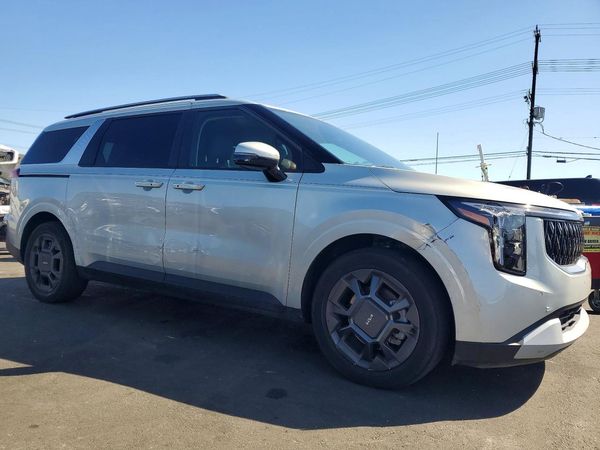 2025 KIA CARNIVAL