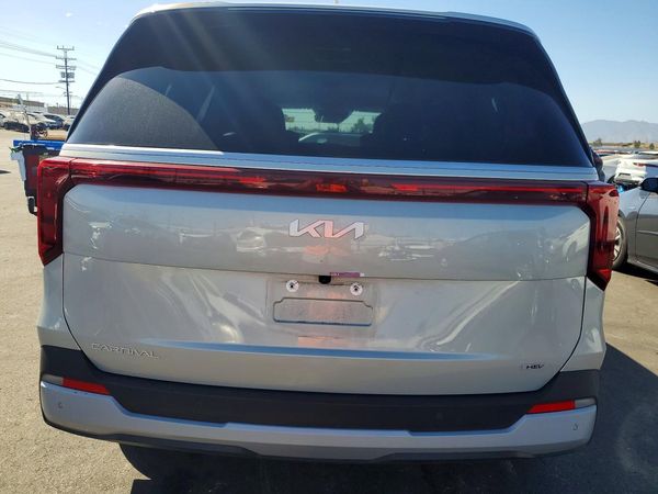 2025 KIA CARNIVAL