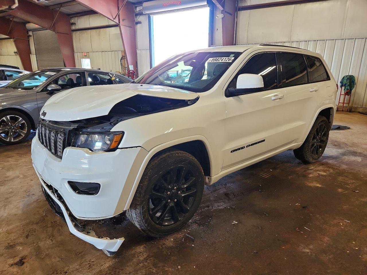 2018 JEEP GRAND CHEROKEE LAREDO 4X4