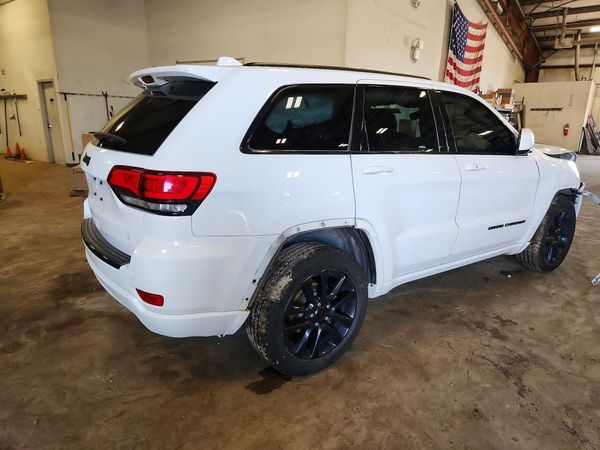 2018 JEEP GRAND CHEROKEE LAREDO 4X4