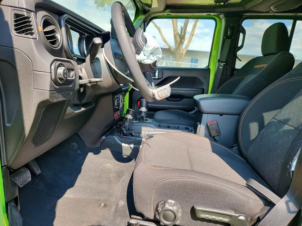 2025 JEEP GLADIATOR