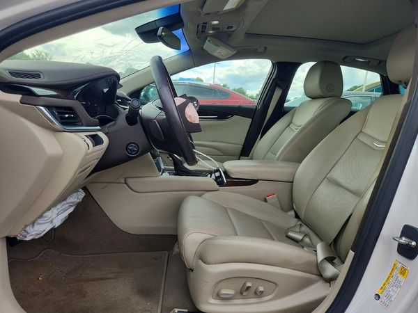 2017 CADILLAC XTS Luxury