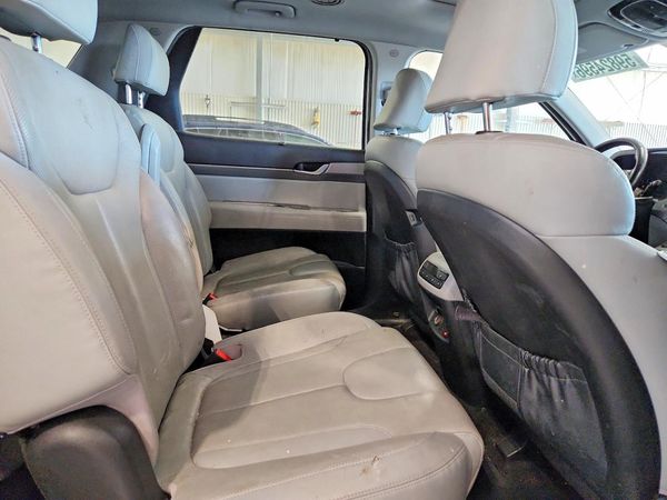 2020 HYUNDAI PALISADE SEL w/ Premium Pkg