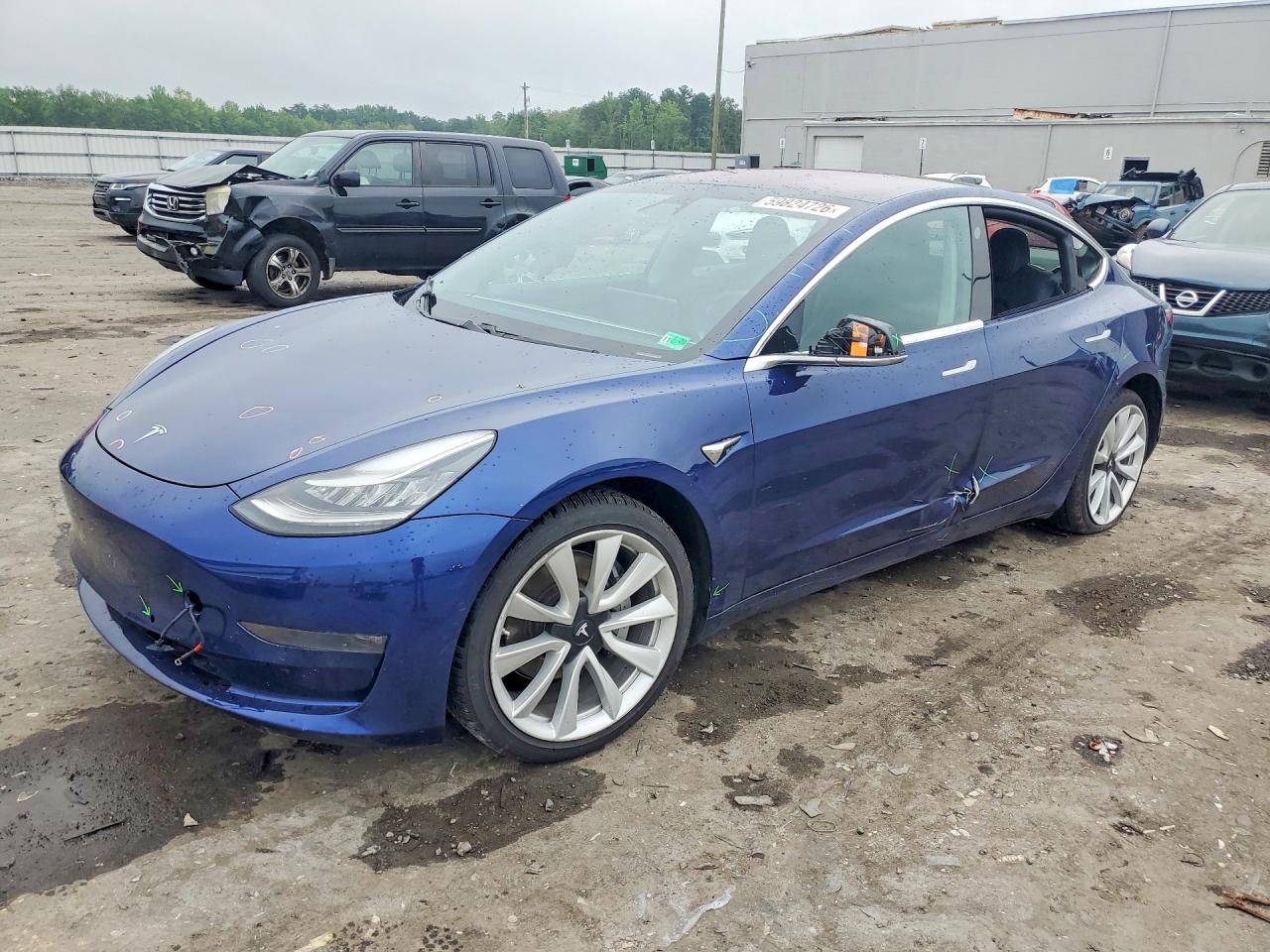 2018 TESLA MODEL 3