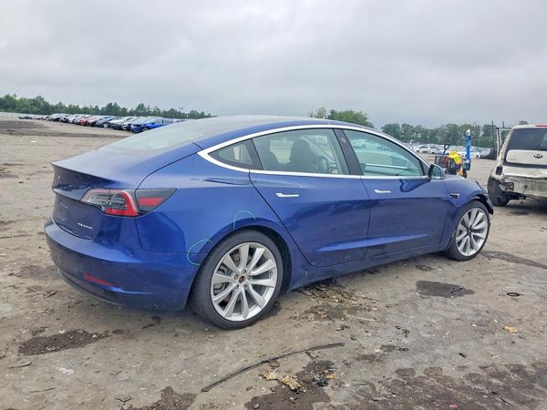 2018 TESLA MODEL 3