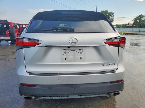2015 LEXUS NX 200t Luxury