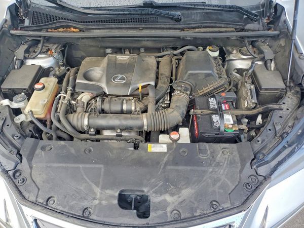 2015 LEXUS NX 200t Luxury